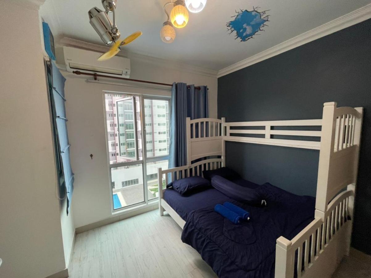 Galleria Equine Park - Facing Pool Apartment *